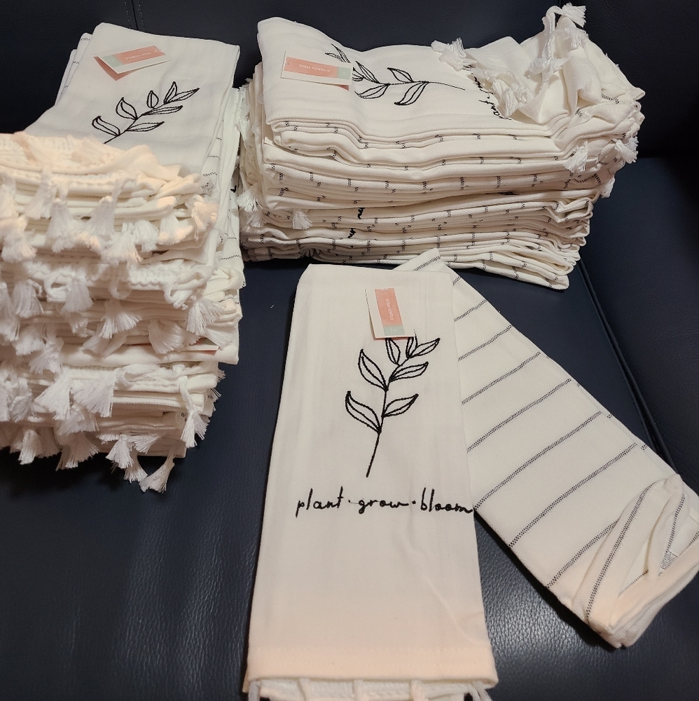 26 Sets of (2) Kitchen Towels